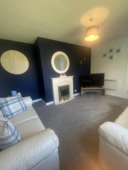 Campbells Retreat Villa Seahouses Exterior photo