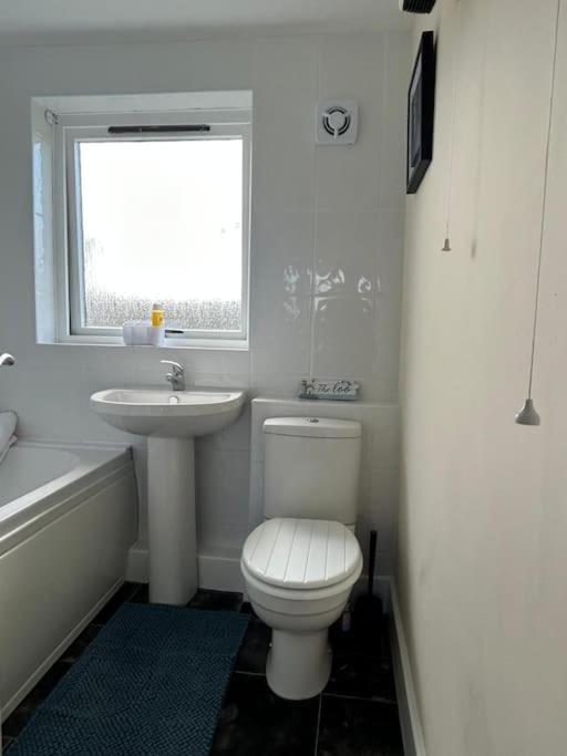 Campbells Retreat Villa Seahouses Exterior photo